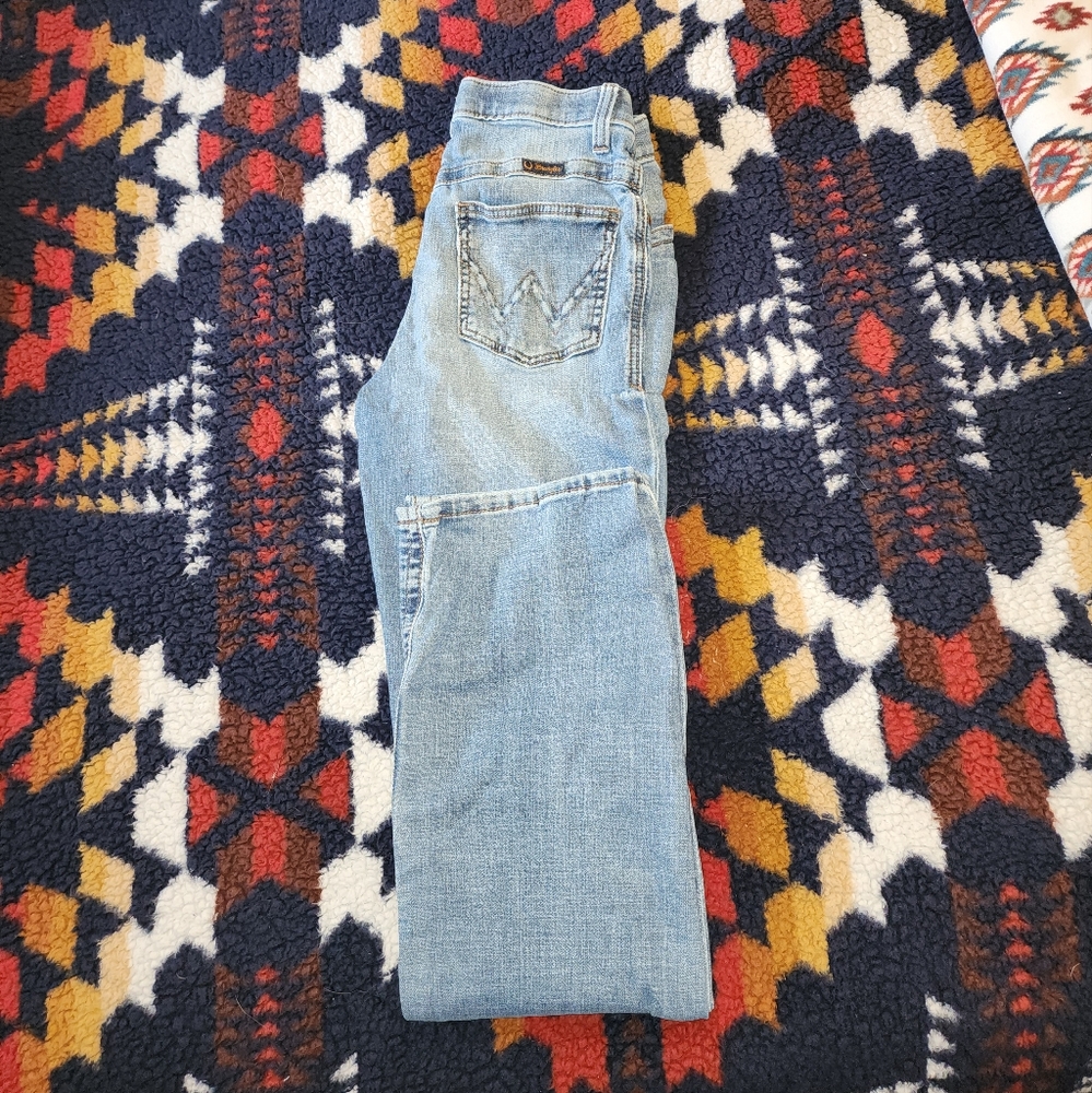 Wrangler Willow 7x36